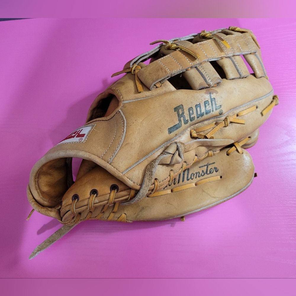 Reach Monster Tan Leather Baseball Glove M1200. Fits Left Hand